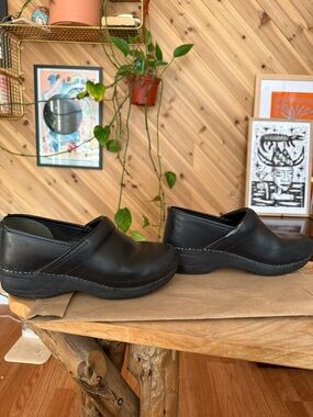 Dansko Black Professional Clogs, XP 2.0